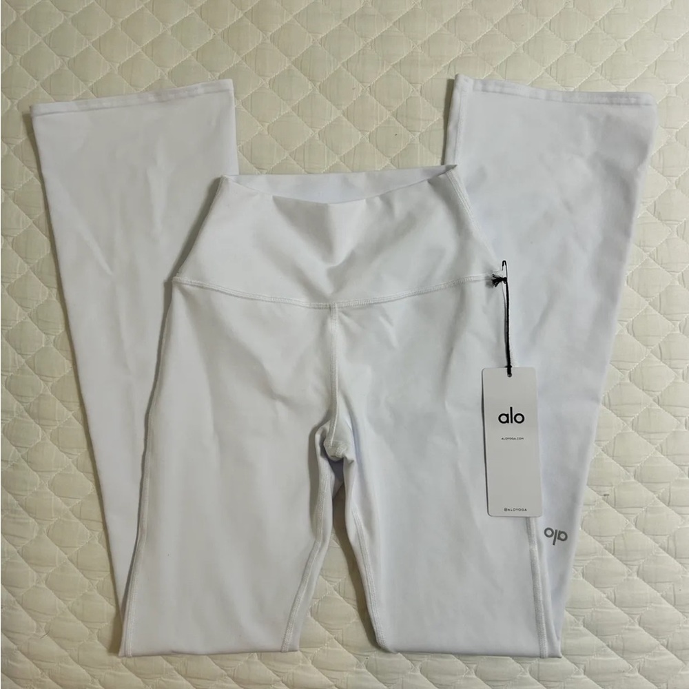 alo yoga bootcut leggings